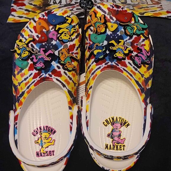 Grateful Dead x Chinatown Market Crocs Mens 7 Womens 9 Classic Clogs New - Picture 2 of 10